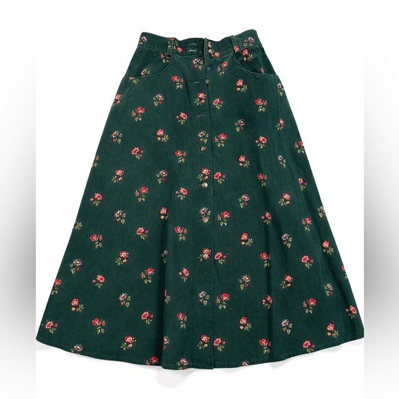 Dresses & Skirts - Floral Green A-Line Skirt